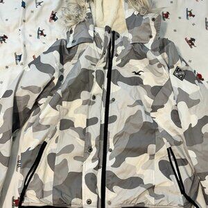 Hollister All-weather Cozy Lined Parka Camo Jacket